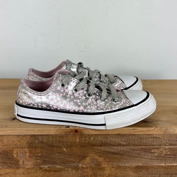 Converse Other - Converse silver pink star low top all star chuck Taylor youth size 12